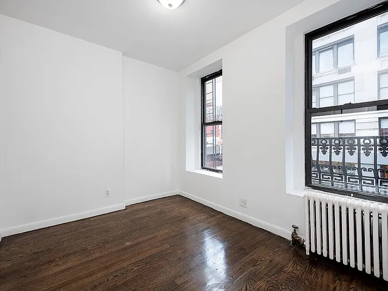 309 E 61st St #8 — Photo 1