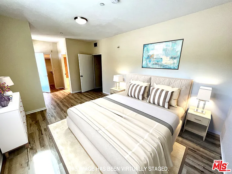13941 Sherman Way #205 — Photo 8
