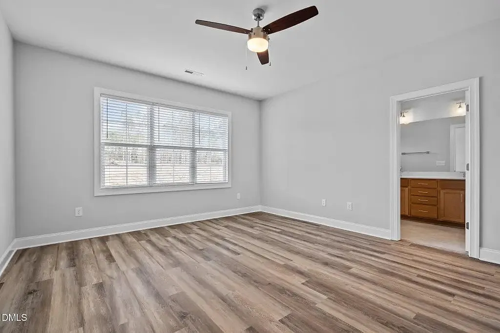 Beautiful New Townhome for Rent — Photo 4
