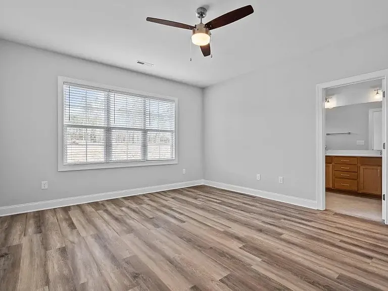 703 Jamescroft Way — Photo 4