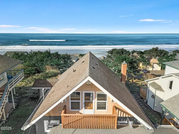 3847 Evergreen Ave, Depoe Bay, OR 97341