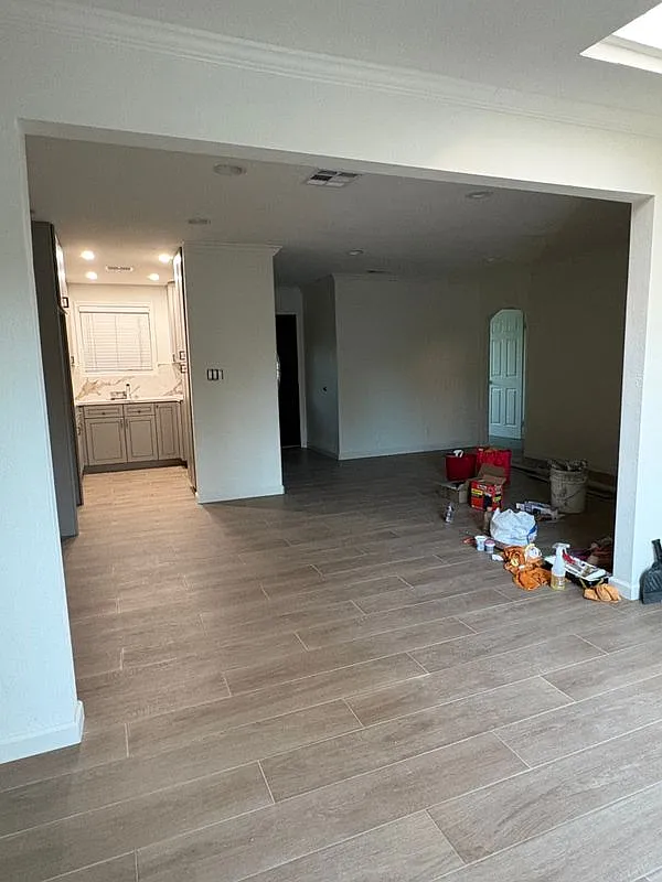 4 bed, 2.0 bath, 1148 sqft, $4,200 — Photo 3