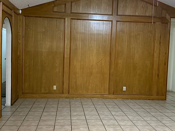 5th image of 2602 Wydewood Dr