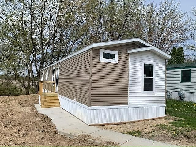 1st image of 84 Bel Aire Dr #100