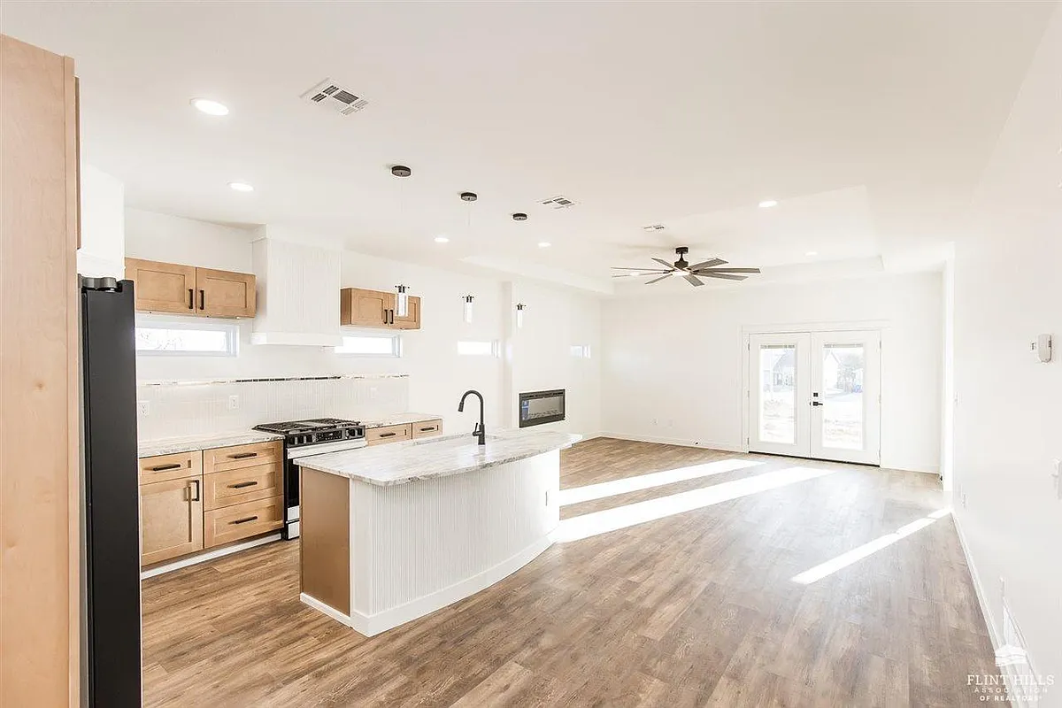 Building Photo - 2449 Harrier Dr