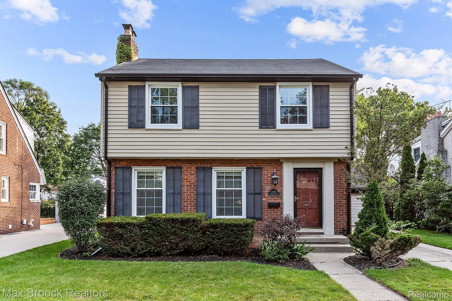 4168 Arlington Dr photo 1