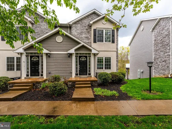 680 Oakwood Ave, State College, PA 16803