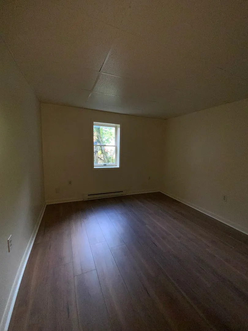 237 E. Jackson Street — Photo 4