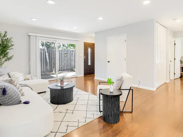 21093 White Fir Ct, Cupertino, CA 95014