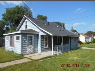 1039 Plum St, Aurora, IL 60506