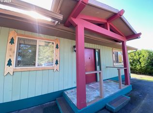 715 Jackson Ave, Coos Bay, OR