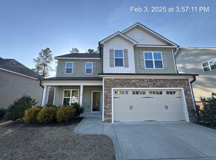 46 Wildlife Bridge Ct, Spring Lake, NC 28390