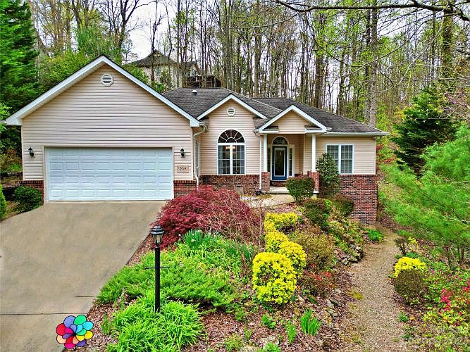 1st image of 209 Tallyho Ln