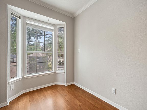 4th image of 3111 Tom Green St APT 208