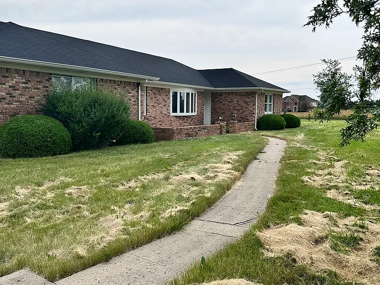 1041 N US Highway 421 — Photo 3
