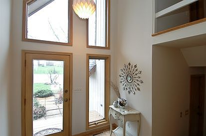 3rd image of 6103 Londonderry Dr