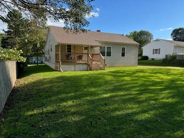 135 Harrington Avenue, Rutland City, VT 05701