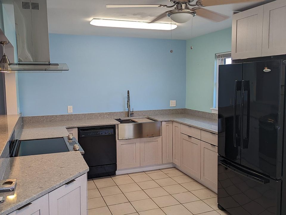 1st image of 2059 S Peninsula Dr