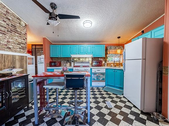 5th image of 11 Trail Street #8