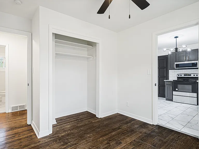 7109 Conser St — Photo 23