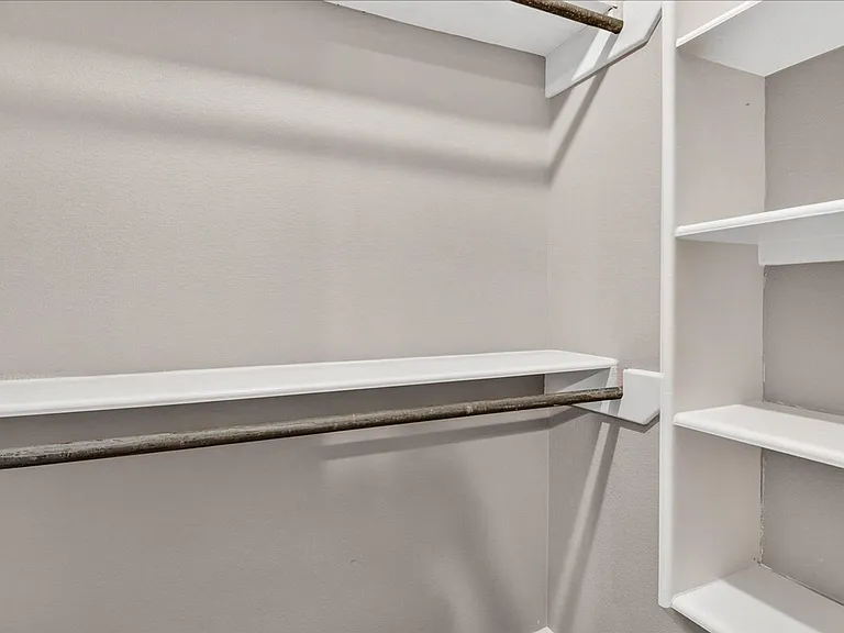 5114 Spring Brook Dr — Photo 32