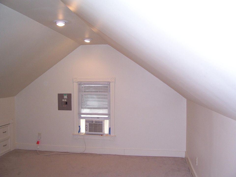 Bedroom with dimmer ceiling lights
