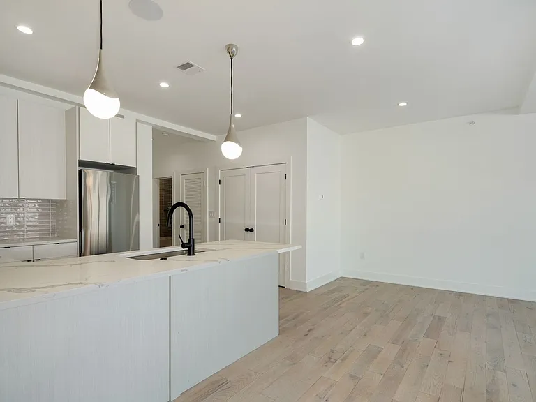 Newly Constructed Apartments in South Philly — Photo 3