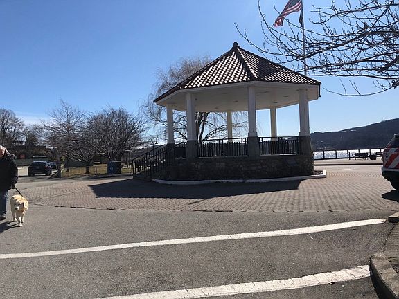 Forgegate Bandstand.jpg
