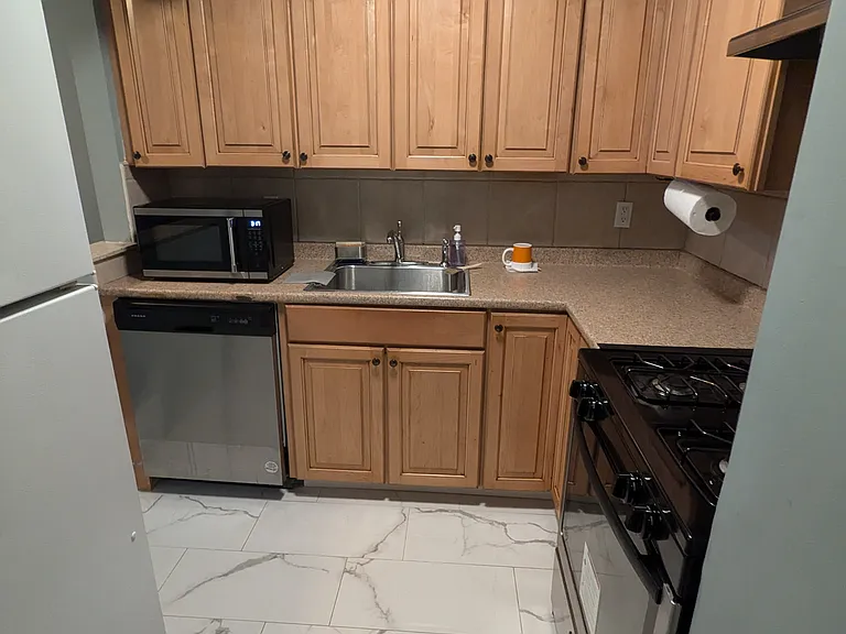 161 Colon Ave #A — Photo 3
