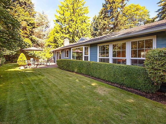 2nd image of 6215 Island Crest Way
