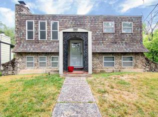 307 S Lauber Ln, Derby, KS 67037