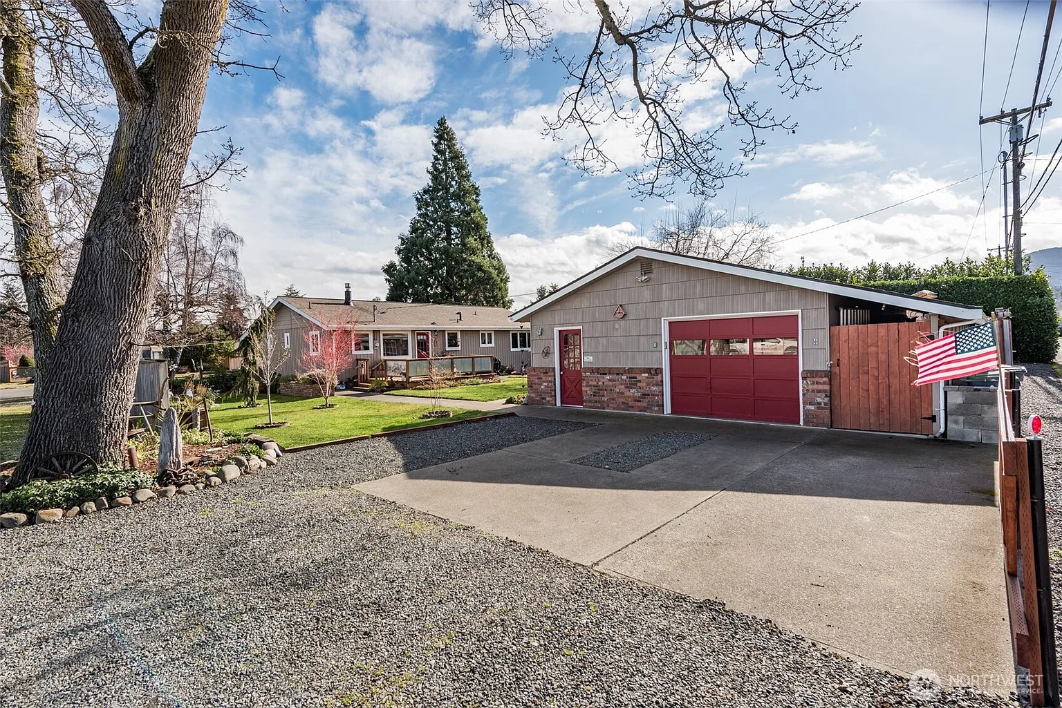 433 N Knapman Avenue photo 1