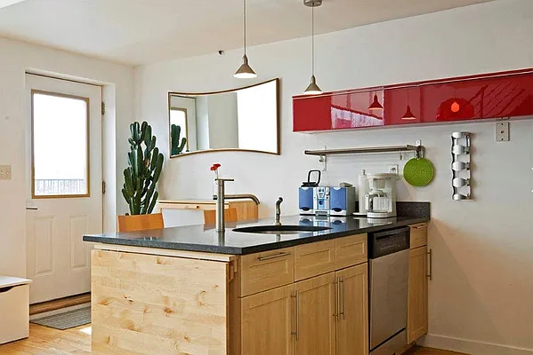 Sold by Savitri Lela Richardson Real Estate LLC | media 10