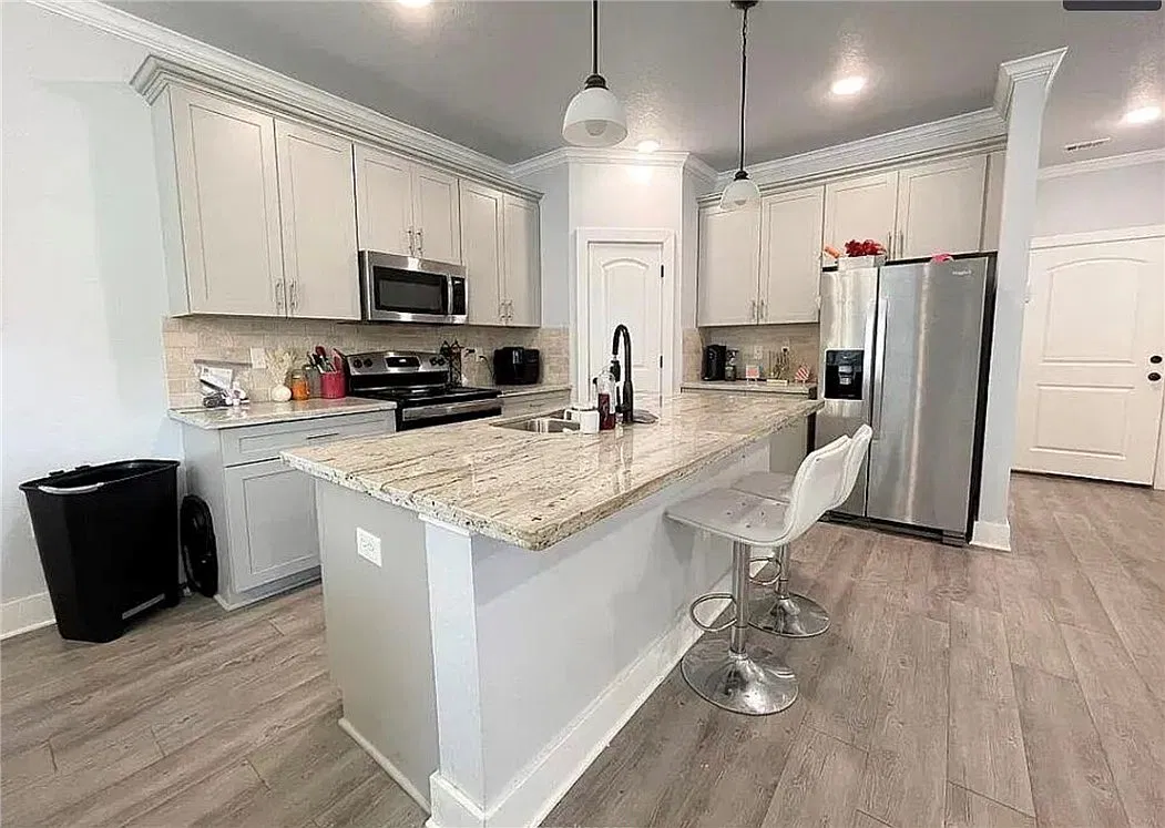 4 bed, 4.5 bath, 1864 sqft, $1,850 — Photo 2