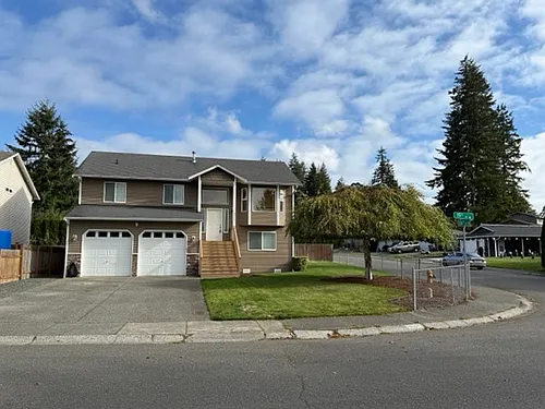 10523 19th Pl W Photo 1