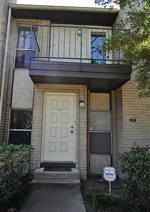 1st image of 2021 Spenwick Dr APT 211