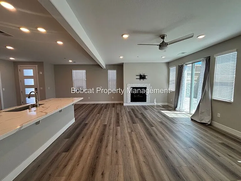 3650 Flare Ln #3 — Photo 3