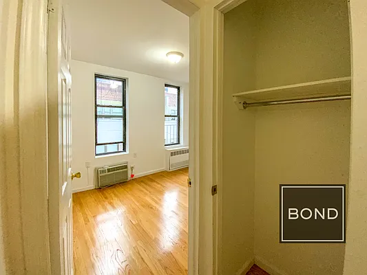 Rented by Bond New York | media 22