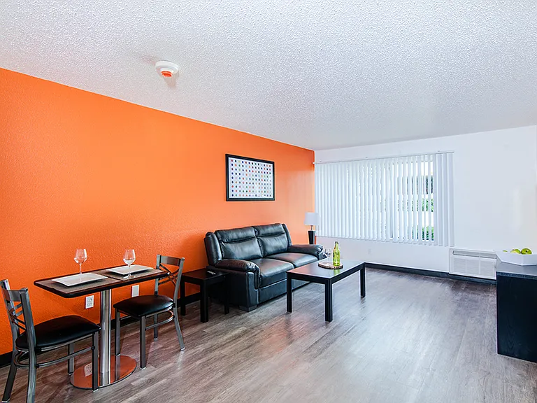 11350 Lyndon B Johnson Fwy — Photo 45