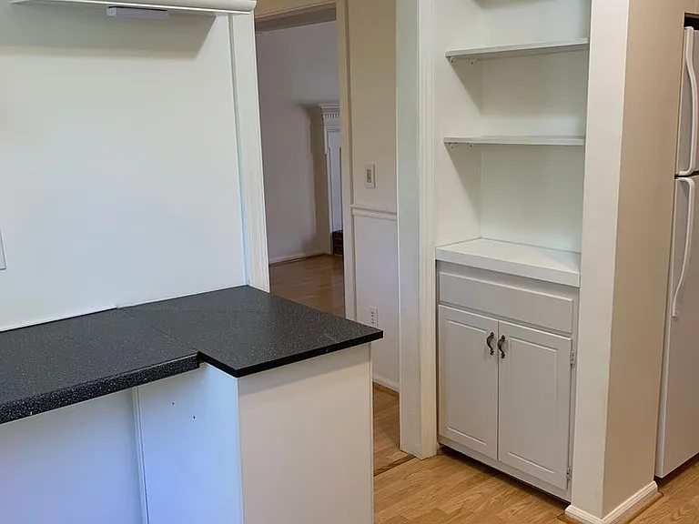 114 Southampton Ct #1 — Photo 13