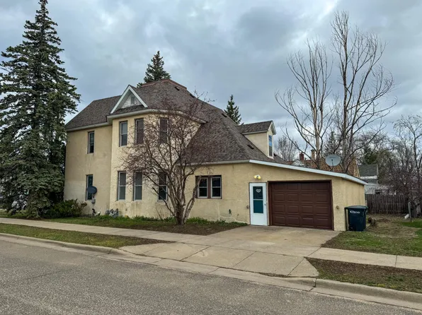 315 2nd St SE, Little Falls, MN 56345