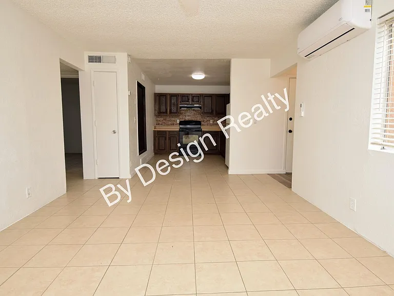 3334 E Presidio Rd — Photo 7