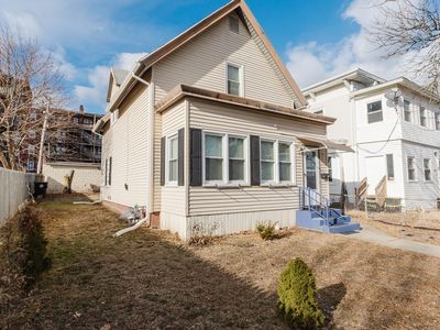 167 Oak St, Holyoke, MA, 01040