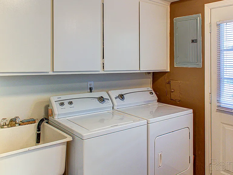 Campbell Row Apartments — Photo 32