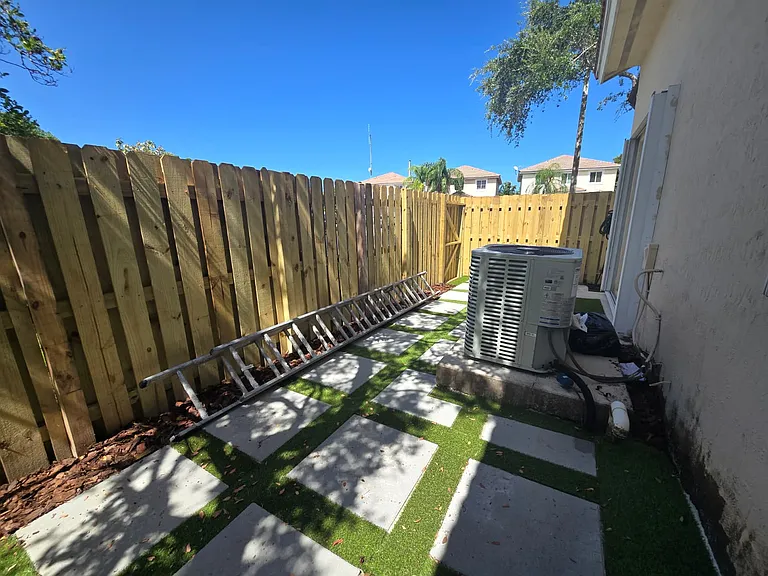 SW 87th Ct — Photo 8