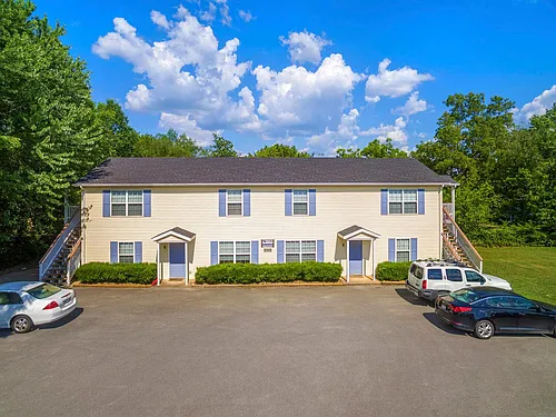 280 S Lewis Ave #1 Photo 1