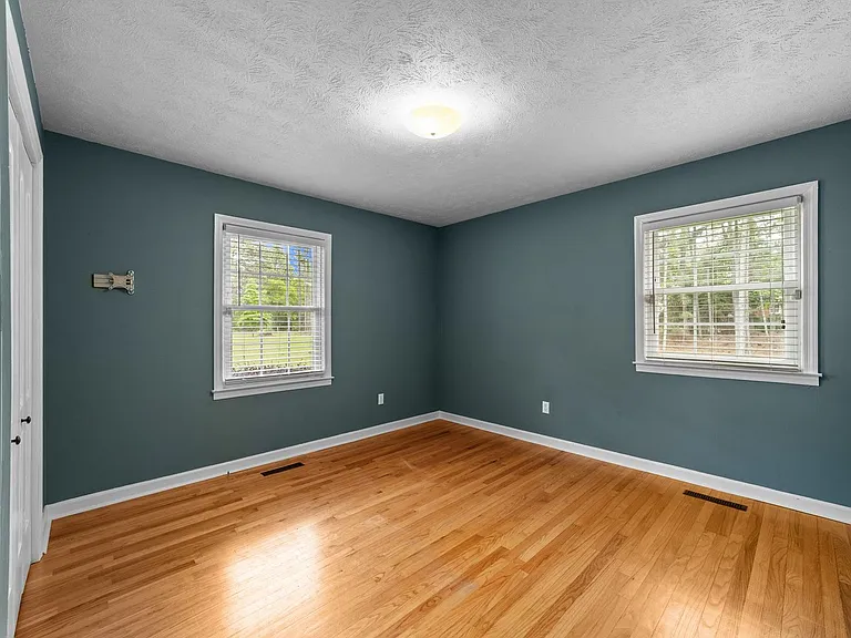 204 McNeill Rd — Photo 18