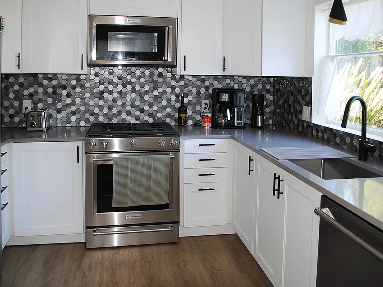 391 Summit Dr — Photo 5