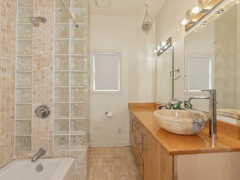 2720 W Chanay St #2 — Photo 16