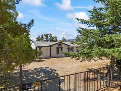 5827 Cambria Rd, Phelan, CA, 92371